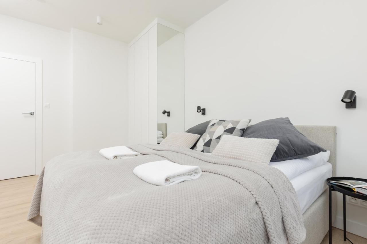 Amazing Spacious Apartments In Warsaw City Center By Noclegi Renters Екстериор снимка